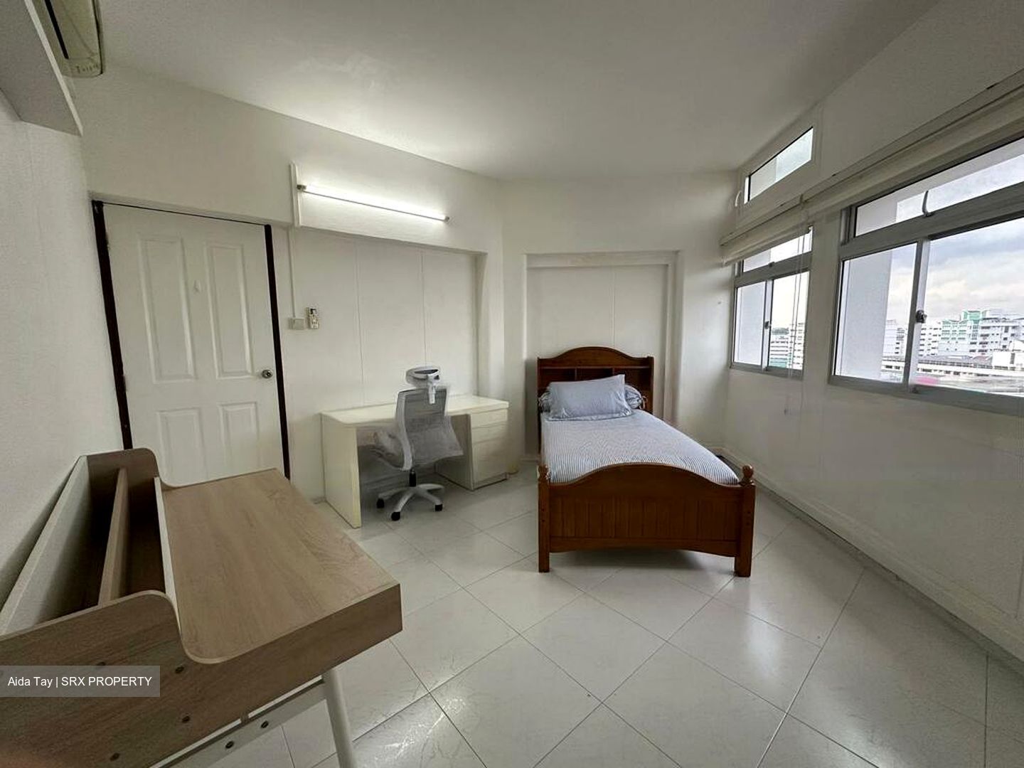 Blk 710 Jurong West Street 71 (Jurong West), HDB Executive #451816341